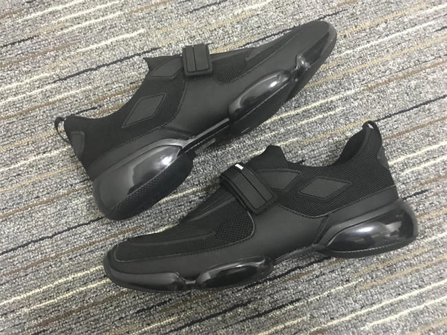 Effortless Prada Sneaker 3385