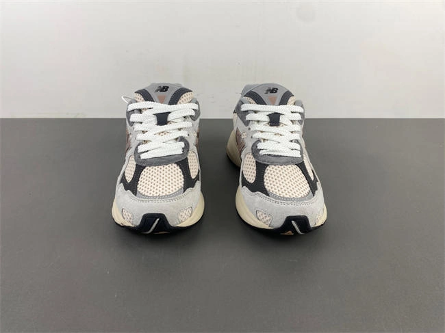 new balance NB M2010GRY Bold 5831